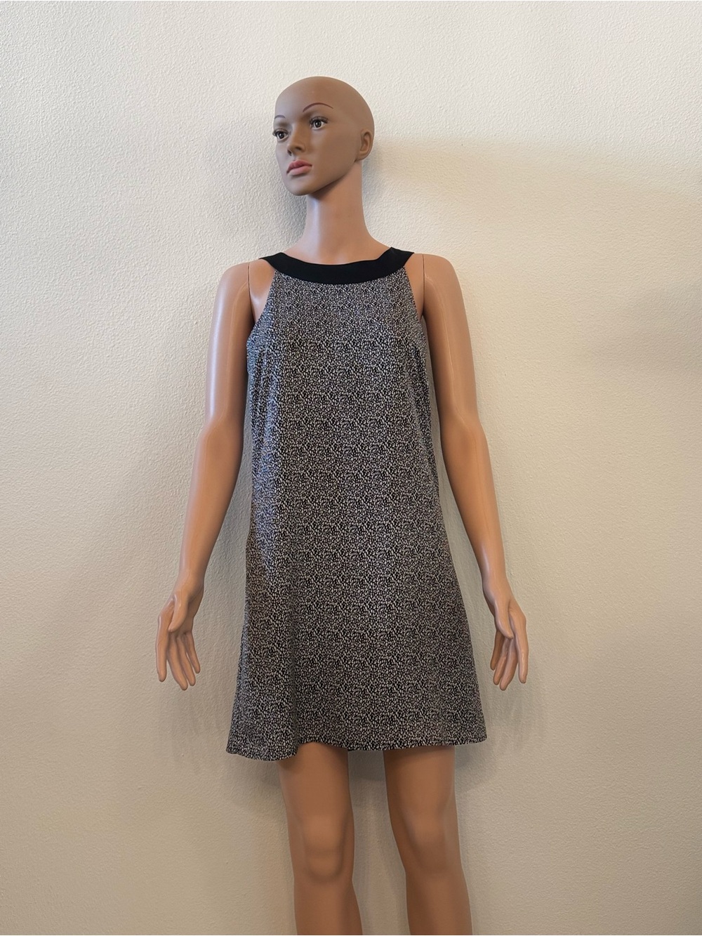 H&M Black and White Speckled Sleeveless Chemise with Black Trim